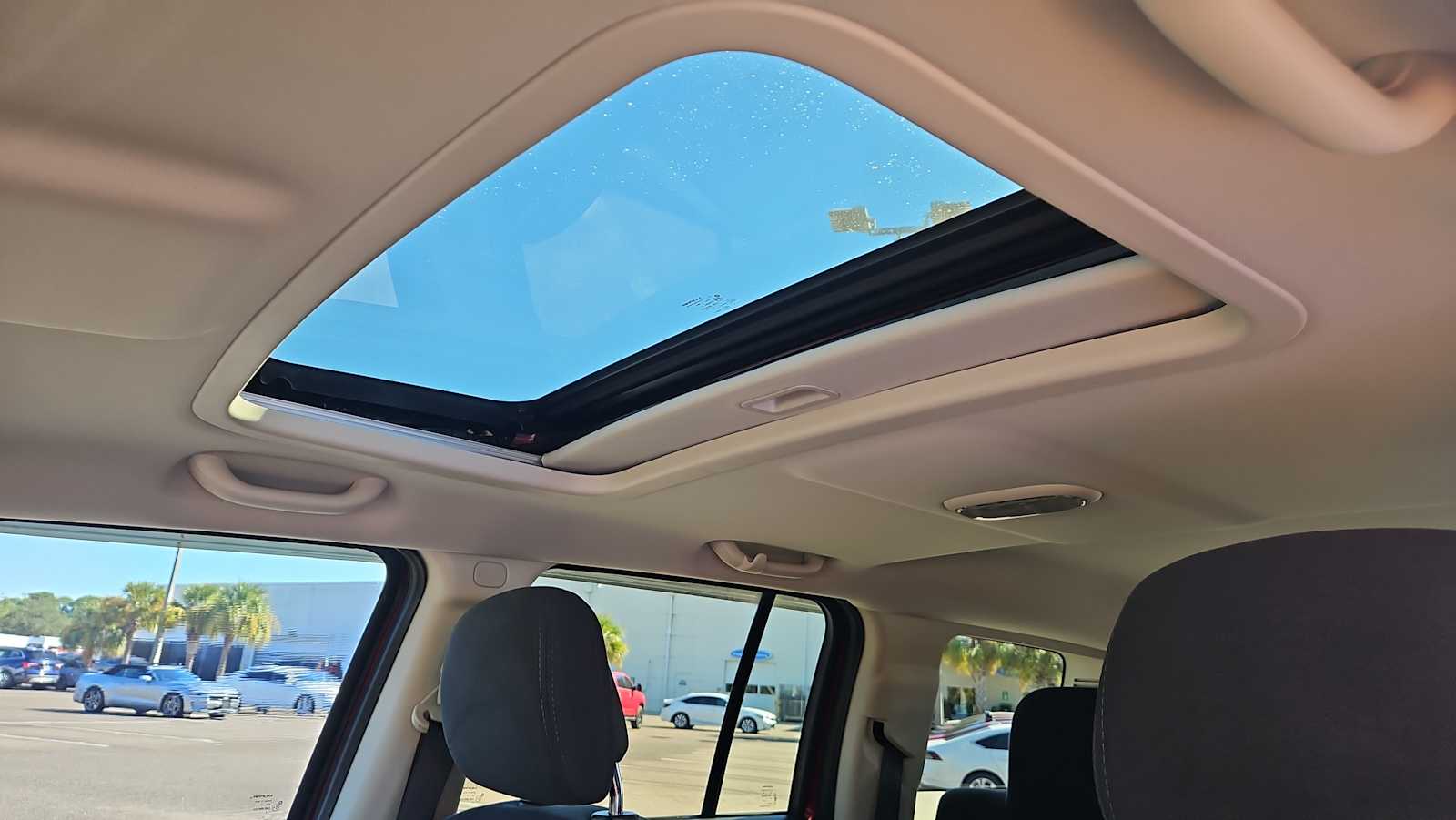 Thumbnail: 2012 Jeep Patriot - 16