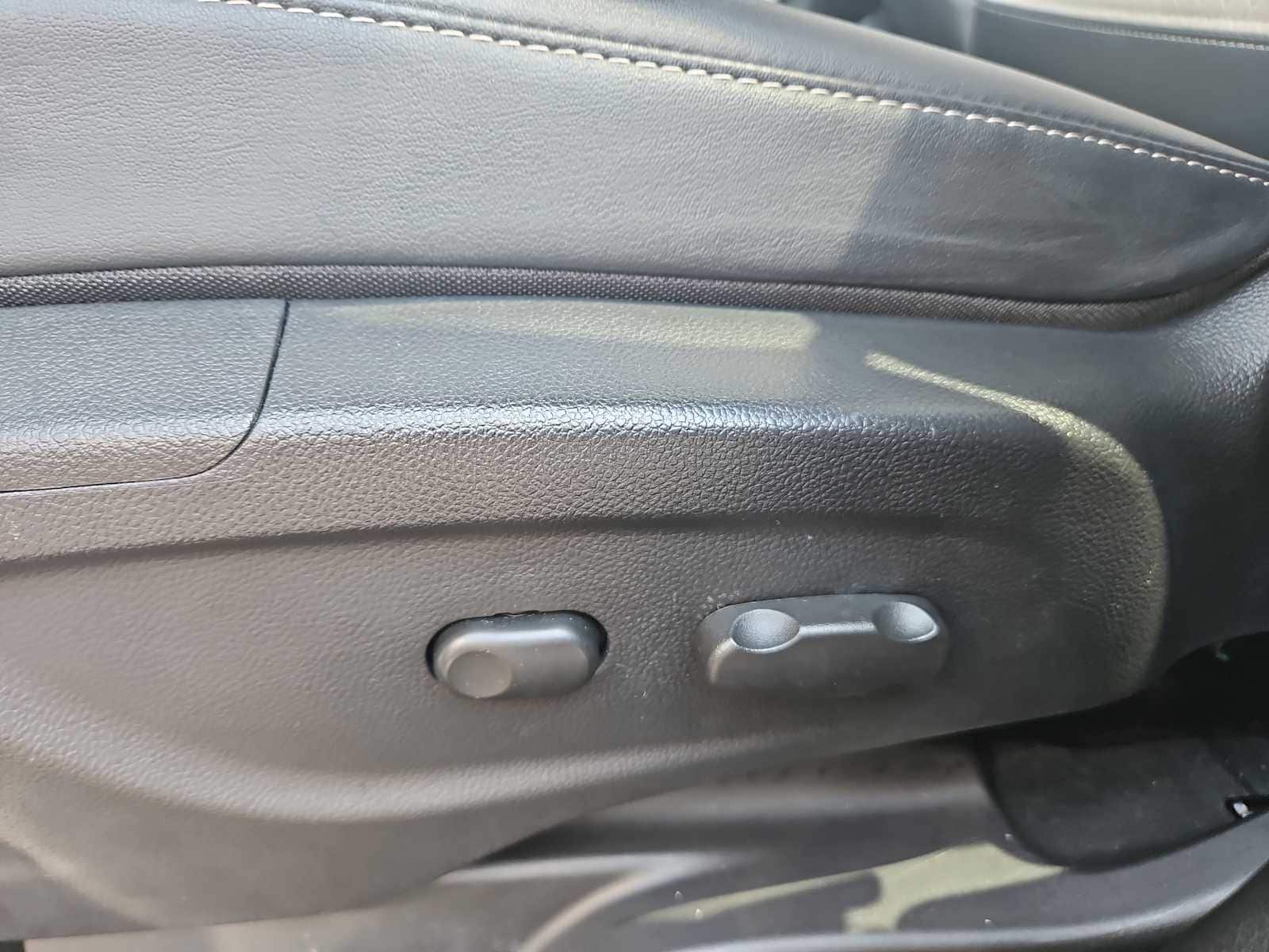 Thumbnail: 2020 Buick Encore - 14