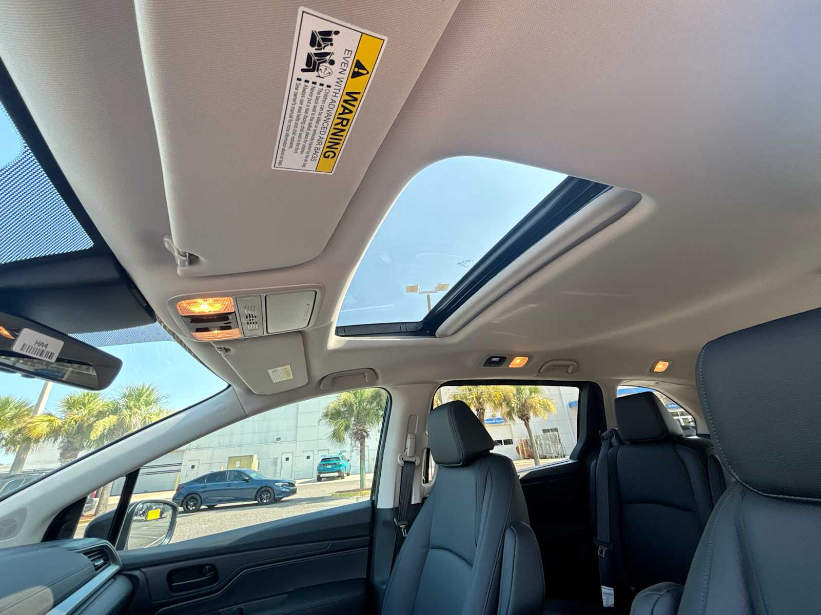 Thumbnail: 2026 Honda Odyssey - 15