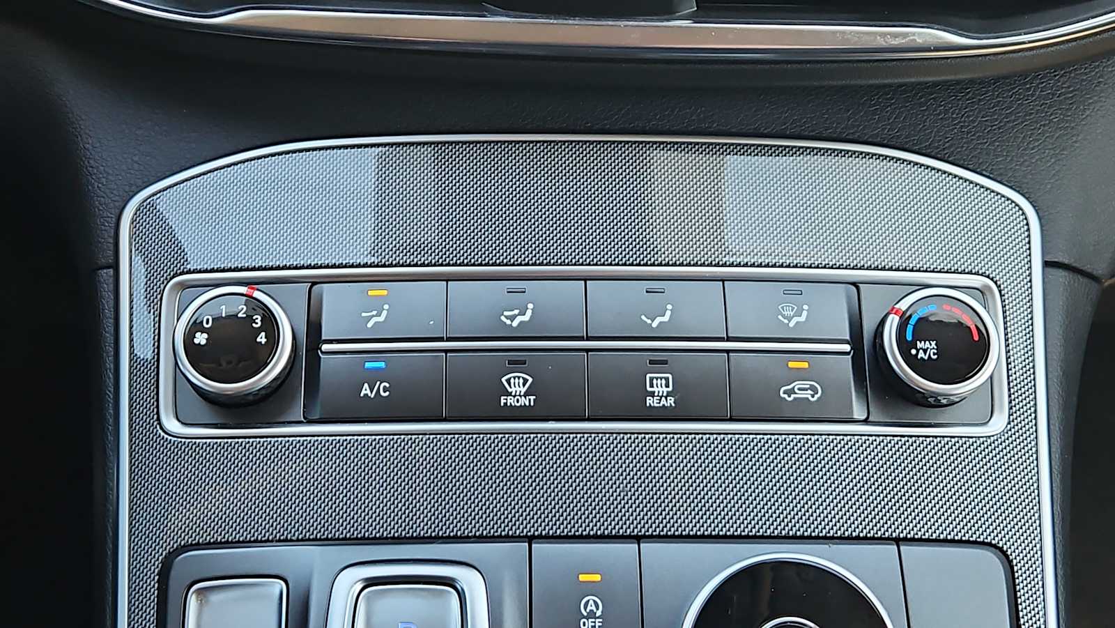 Thumbnail: 2023 Hyundai Santa Fe - 16