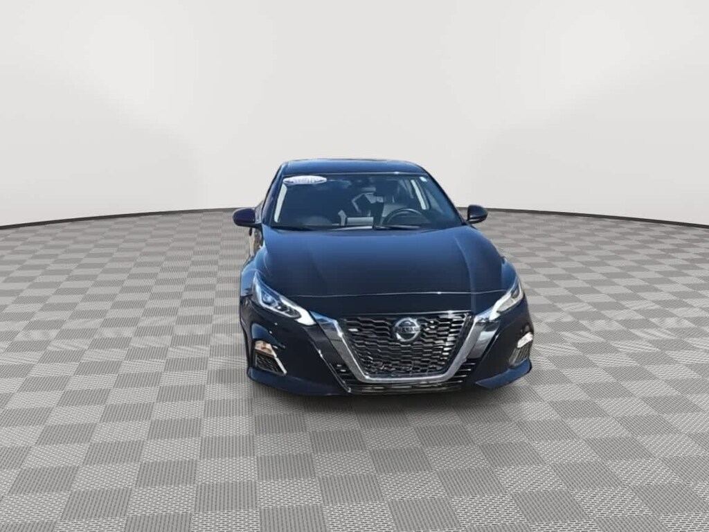 Used 2022 Nissan Altima 2.5 SR Sedan