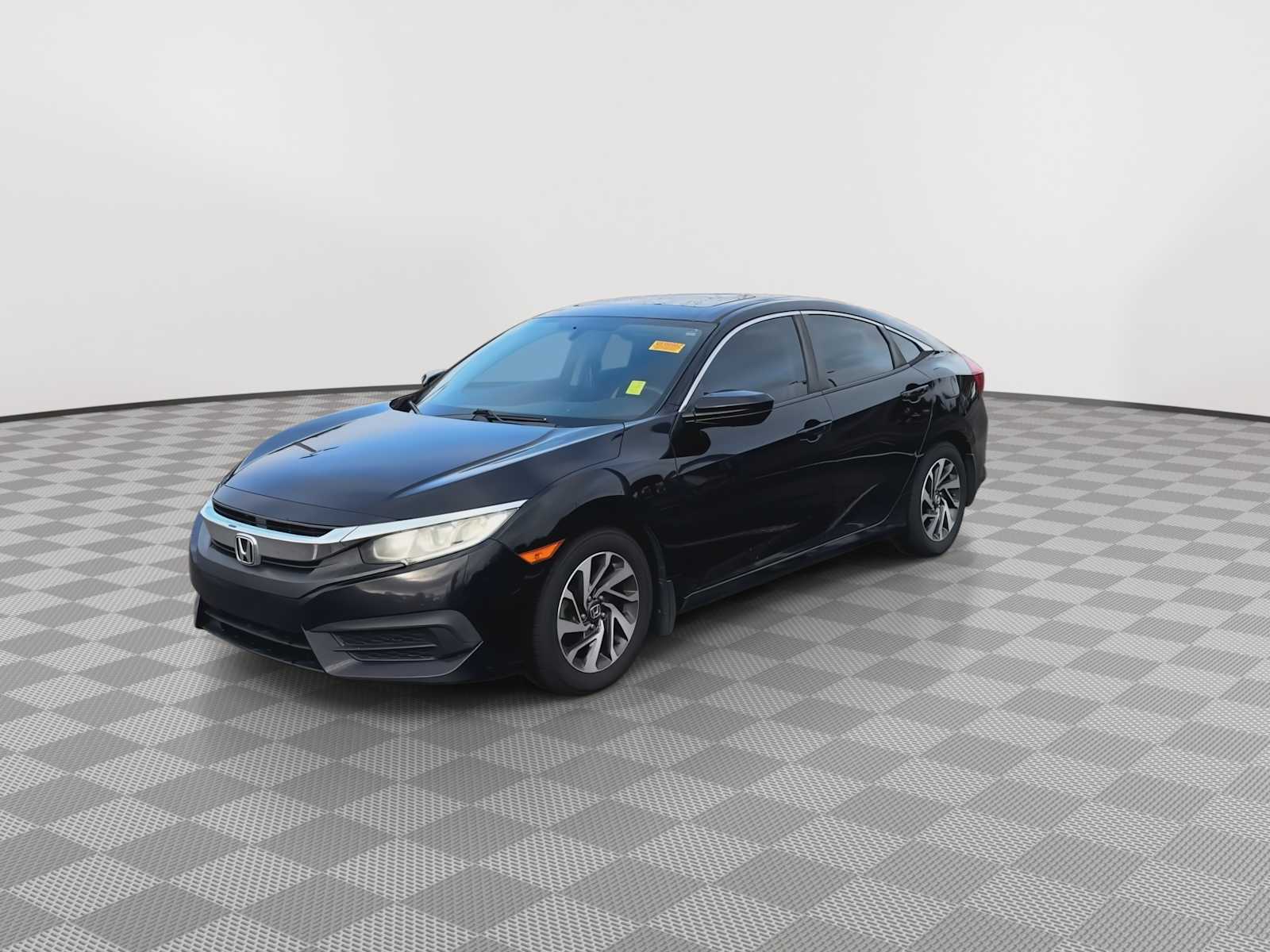 Thumbnail: 2016 Honda Civic - 4