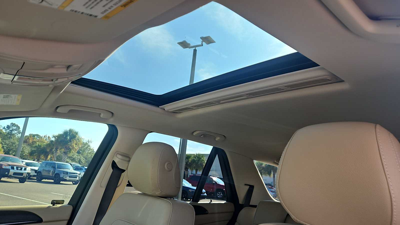 Thumbnail: 2016 Mercedes-Benz GLE - 16