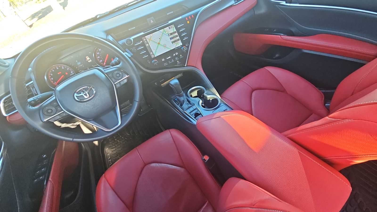 Thumbnail: 2018 Toyota Camry - 23