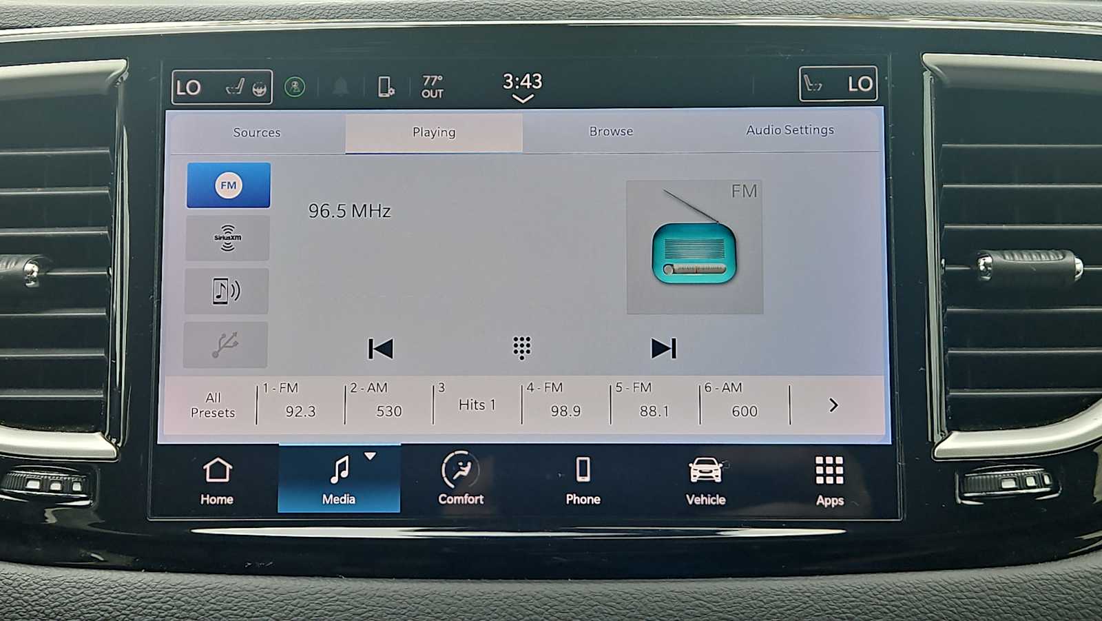 Thumbnail: 2023 Chrysler Pacifica - 12