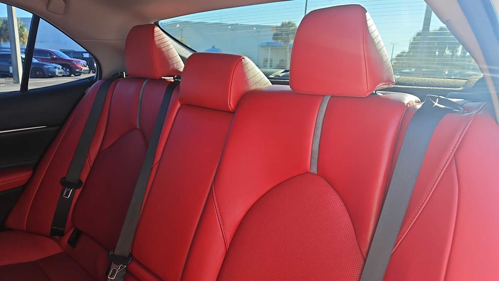 Thumbnail: 2018 Toyota Camry - 25