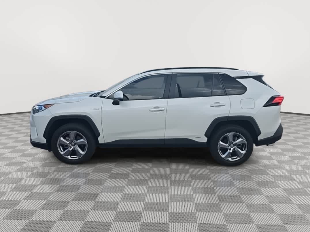 2021 Toyota RAV4 XLE Premium 5