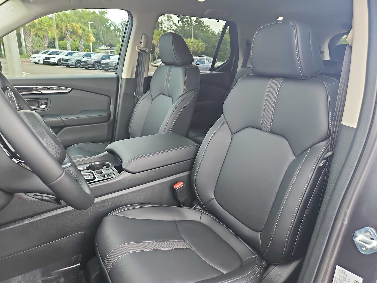 Thumbnail: 2025 Honda Pilot - 12