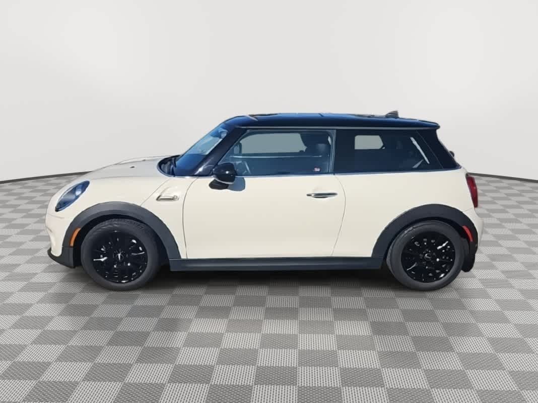 Thumbnail: 2019 MINI Cooper Hardtop - 5