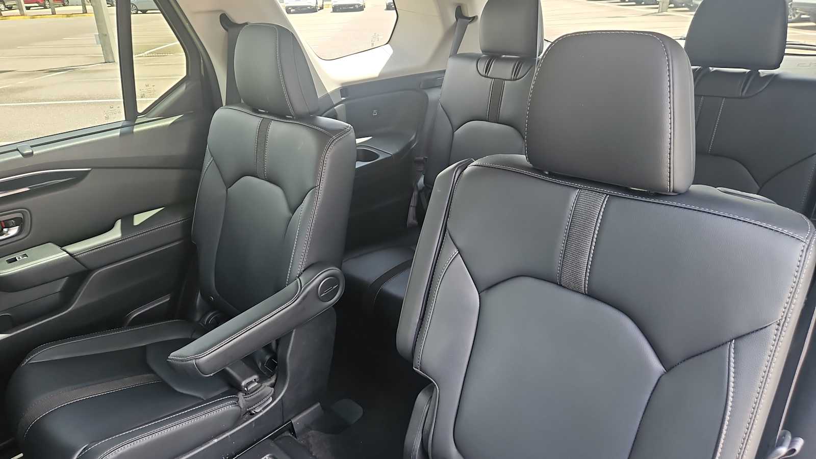 Thumbnail: 2023 Honda Pilot - 25