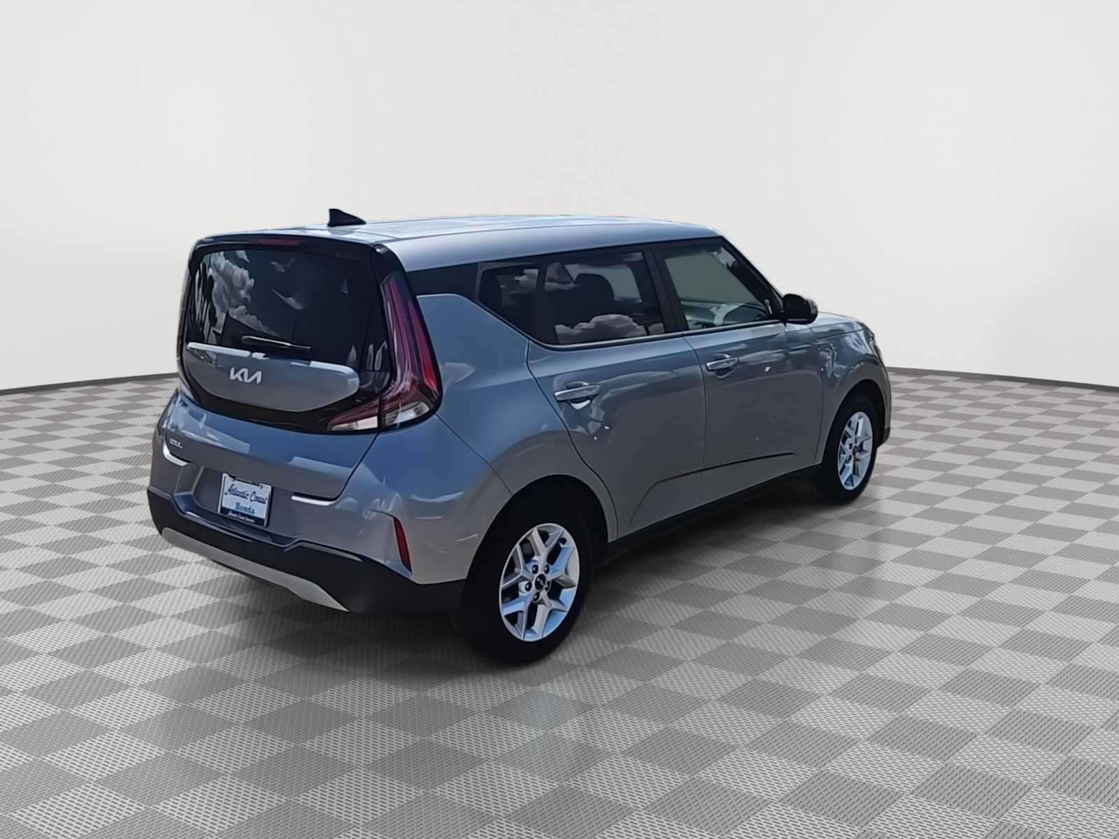 Thumbnail: 2023 Kia Soul - 8