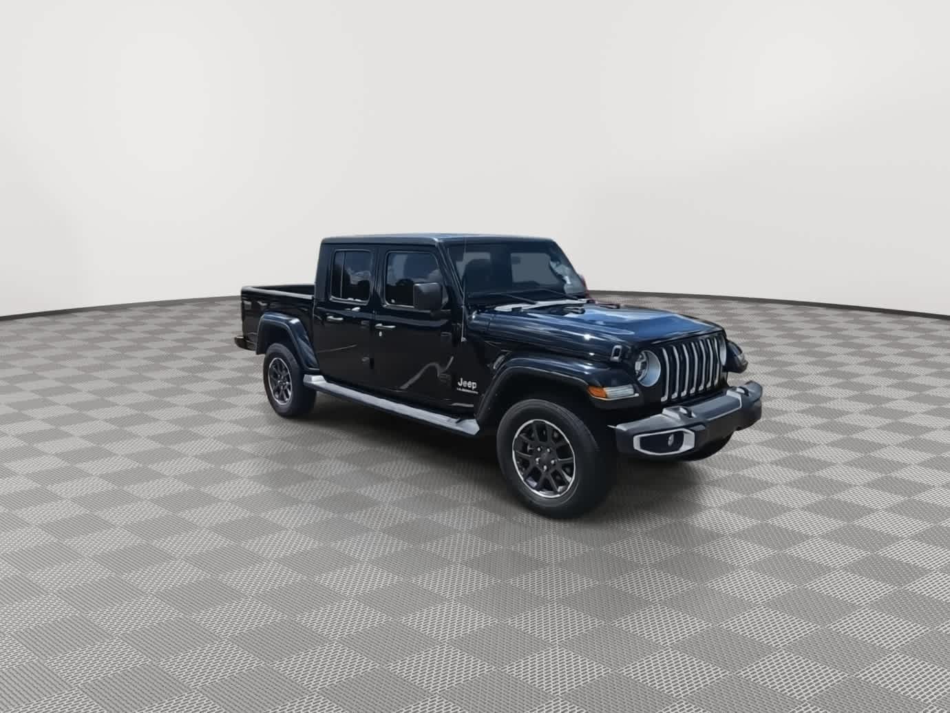 2022 Jeep Gladiator Overland photo 2