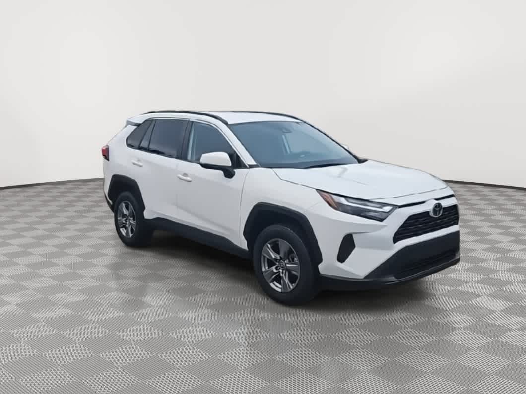 Thumbnail: 2022 Toyota RAV4 - 2