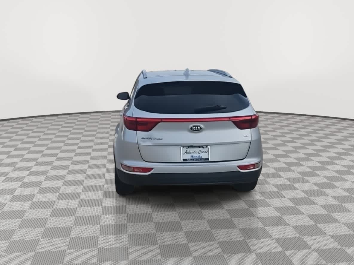 Thumbnail: 2017 Kia Sportage - 7