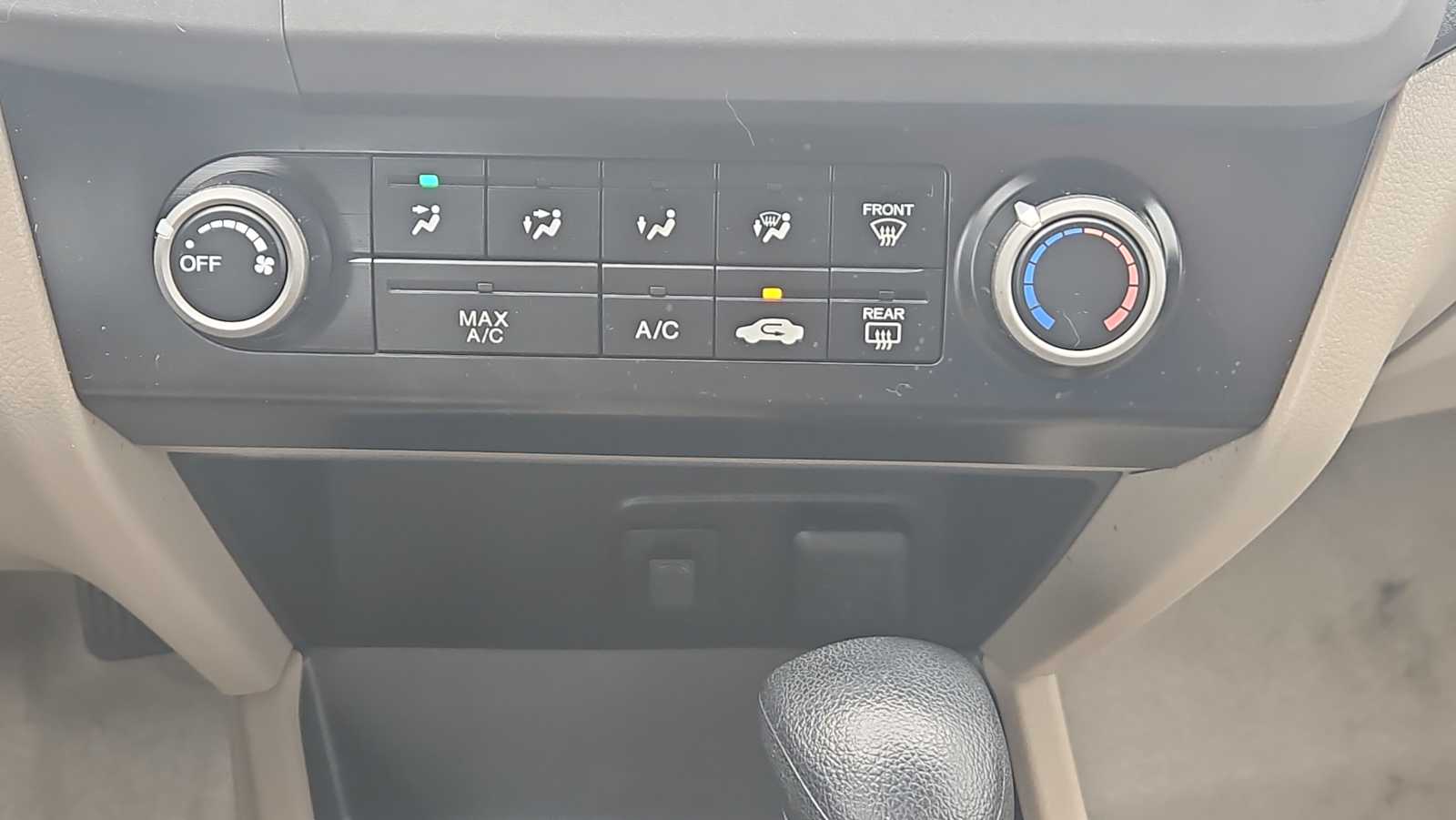 Thumbnail: 2012 Honda Civic - 16