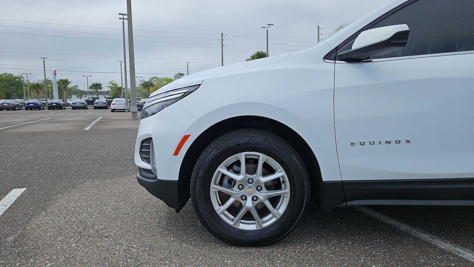 Thumbnail: 2022 Chevrolet Equinox - 18