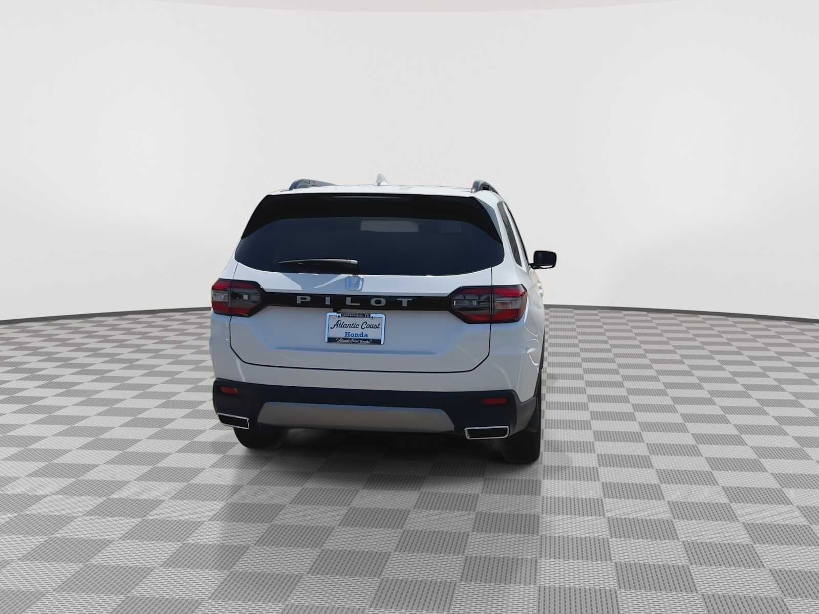 Thumbnail: 2026 Honda Pilot - 7