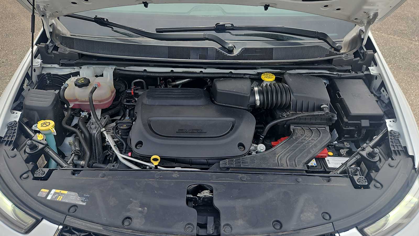 Thumbnail: 2023 Chrysler Pacifica - 17