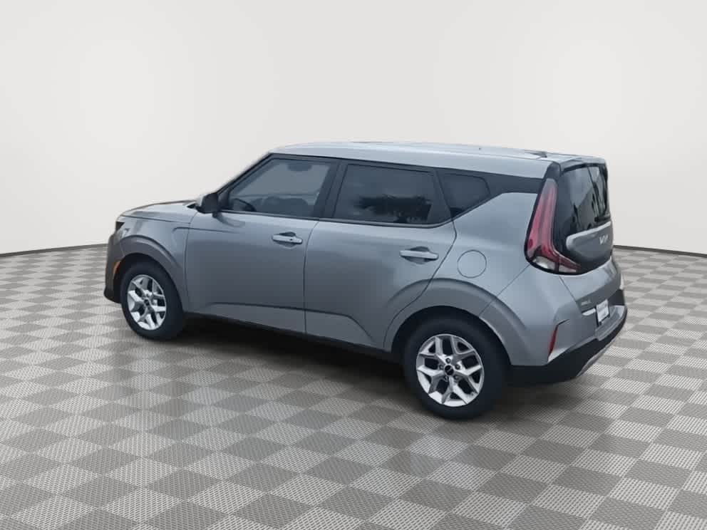 Thumbnail: 2023 Kia Soul - 7