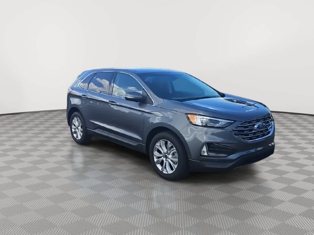 Used 2022 Ford Edge Titanium SUV