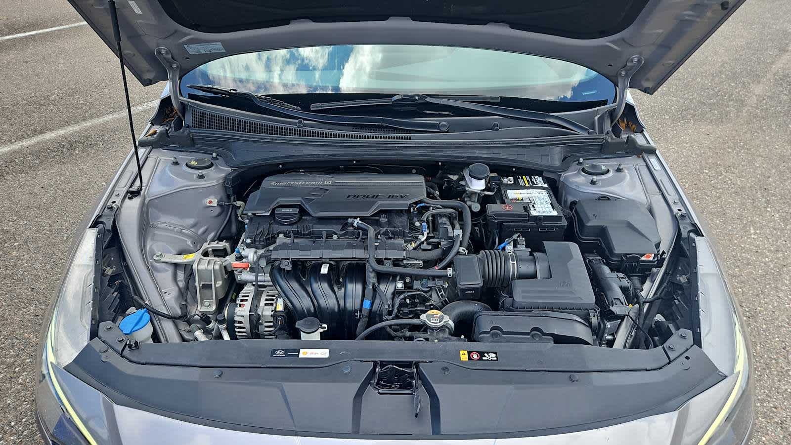 Thumbnail: 2023 Hyundai Elantra - 17