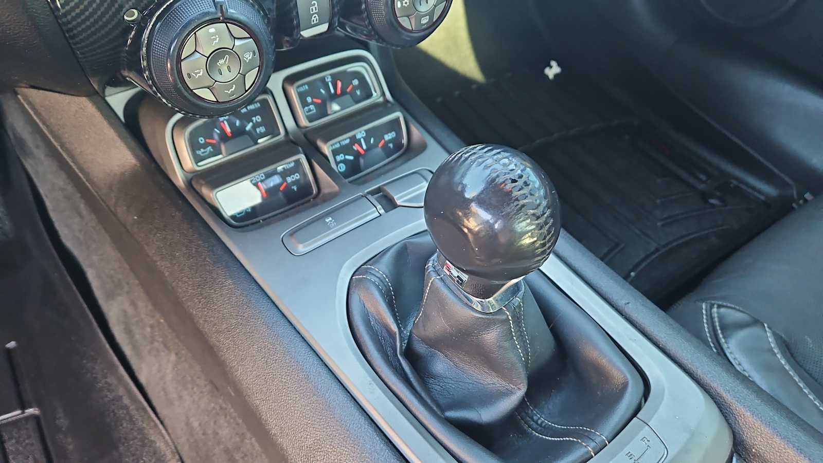 Thumbnail: 2012 Chevrolet Camaro - 20