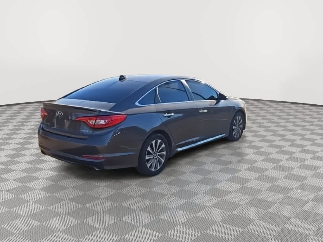 Thumbnail: 2017 Hyundai Sonata - 8