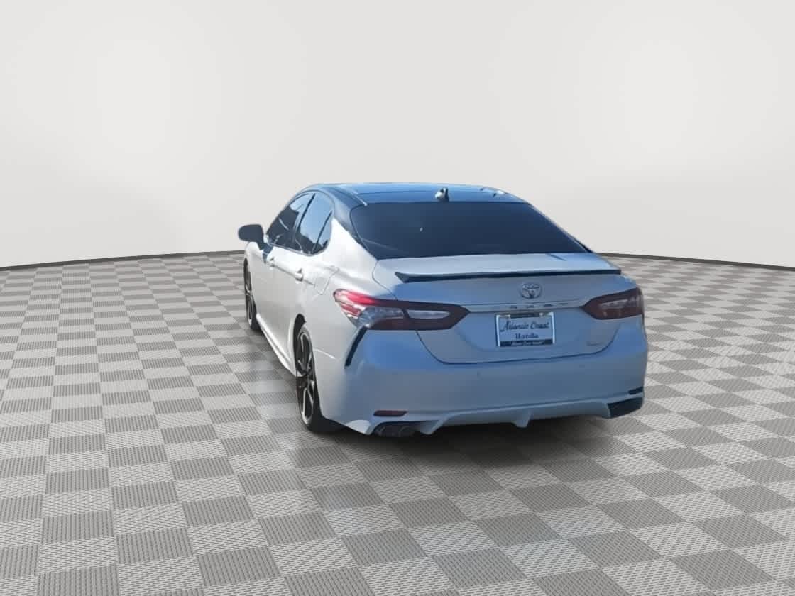 Thumbnail: 2018 Toyota Camry - 7