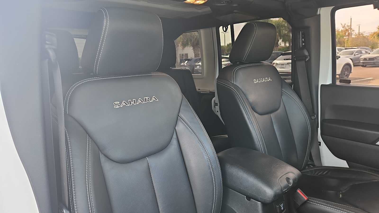 Thumbnail: 2017 Jeep Wrangler - 24