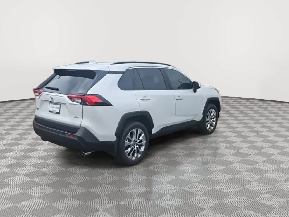 Thumbnail: 2025 Toyota RAV4 - 8