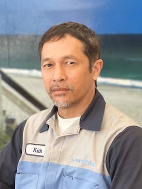 Staff member Kith Khuon from ID_119f35383c4e