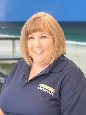 Staff member Helen Gonzalez from ID_2abeb07106d3