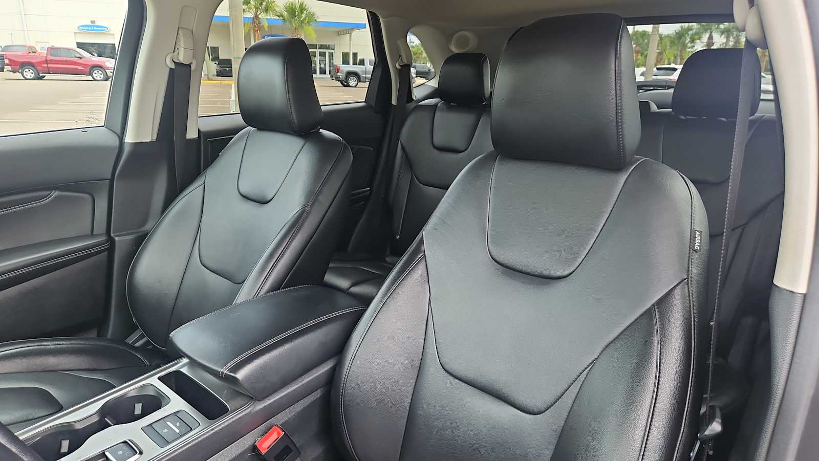 Thumbnail: 2022 Ford Edge - 13