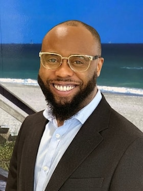 Staff member Jermaine Holsey from ID_1283ddcd3085