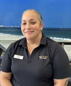 Staff member Kim Natal from ID_641637e8942a