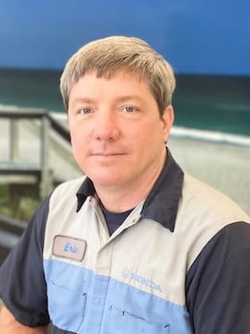 Staff member Eric Fouraker from ID_119f35383c4e