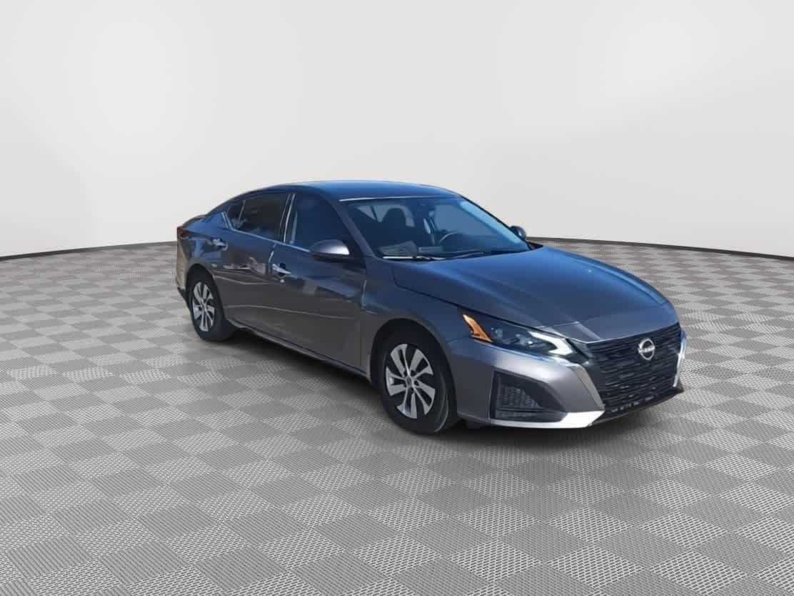 Thumbnail: 2023 Nissan Altima - 2