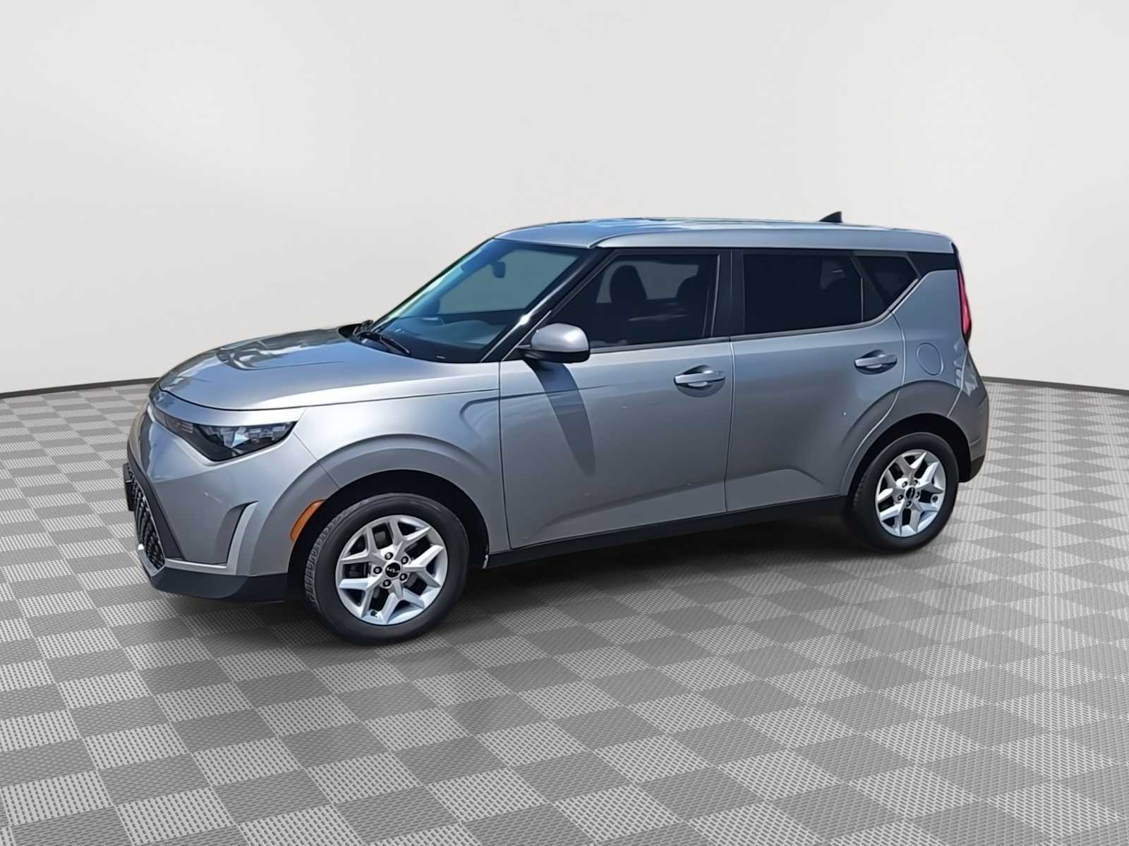 Thumbnail: 2023 Kia Soul - 4