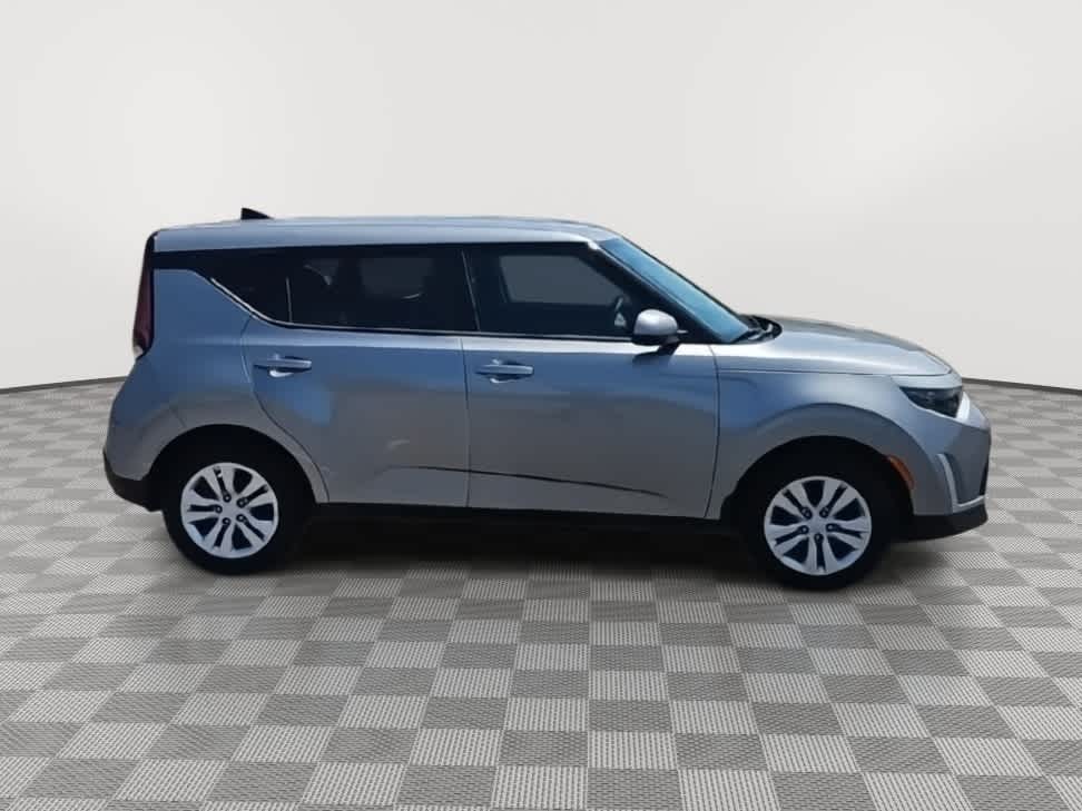 Thumbnail: 2023 Kia Soul - 9
