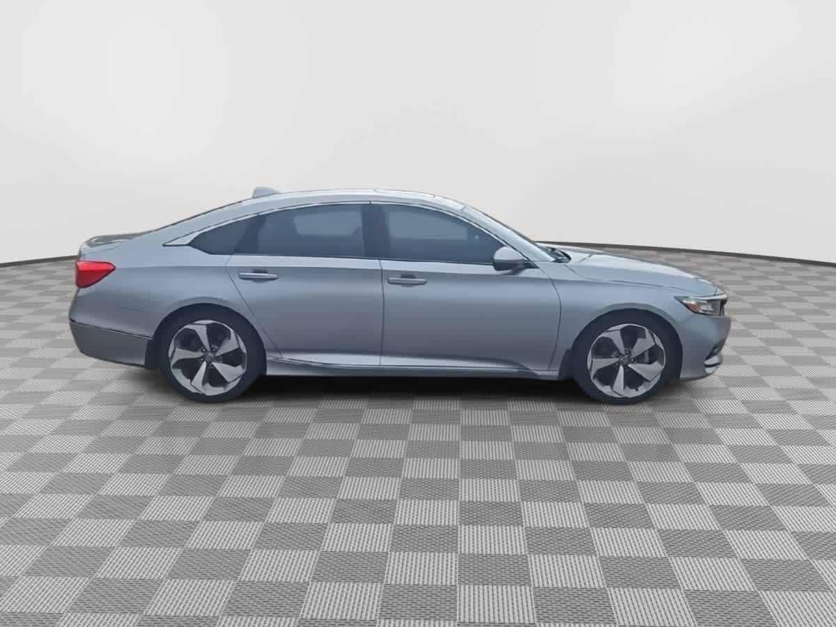 Thumbnail: 2019 Honda Accord - 9