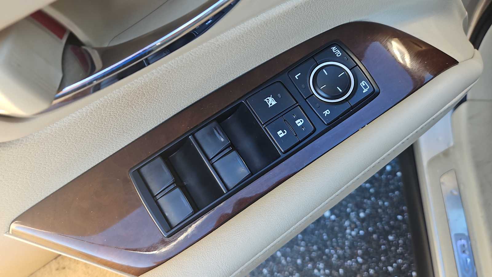 Thumbnail: 2014 Lexus RX - 15