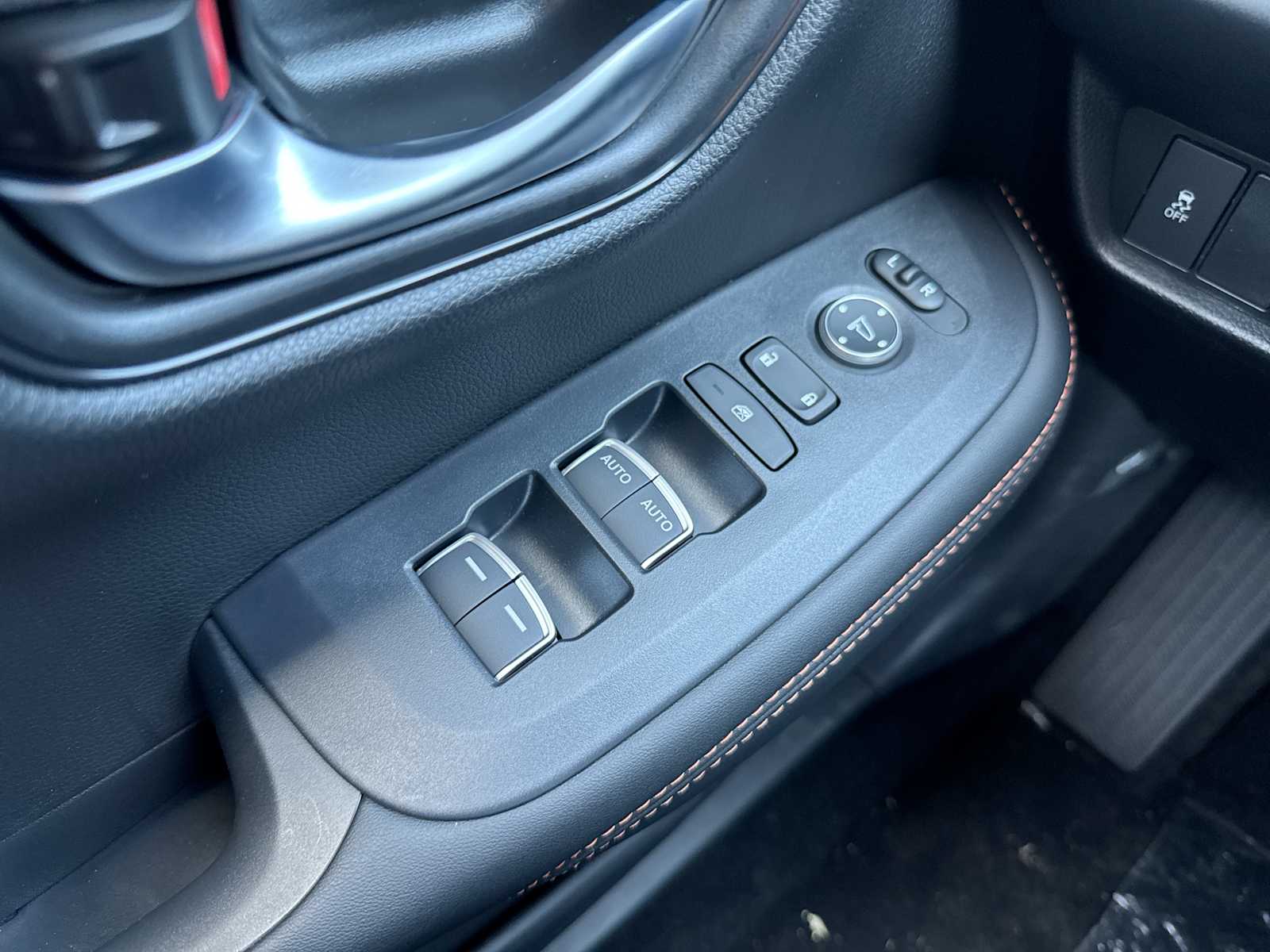 Thumbnail: 2026 Honda HR-V - 15