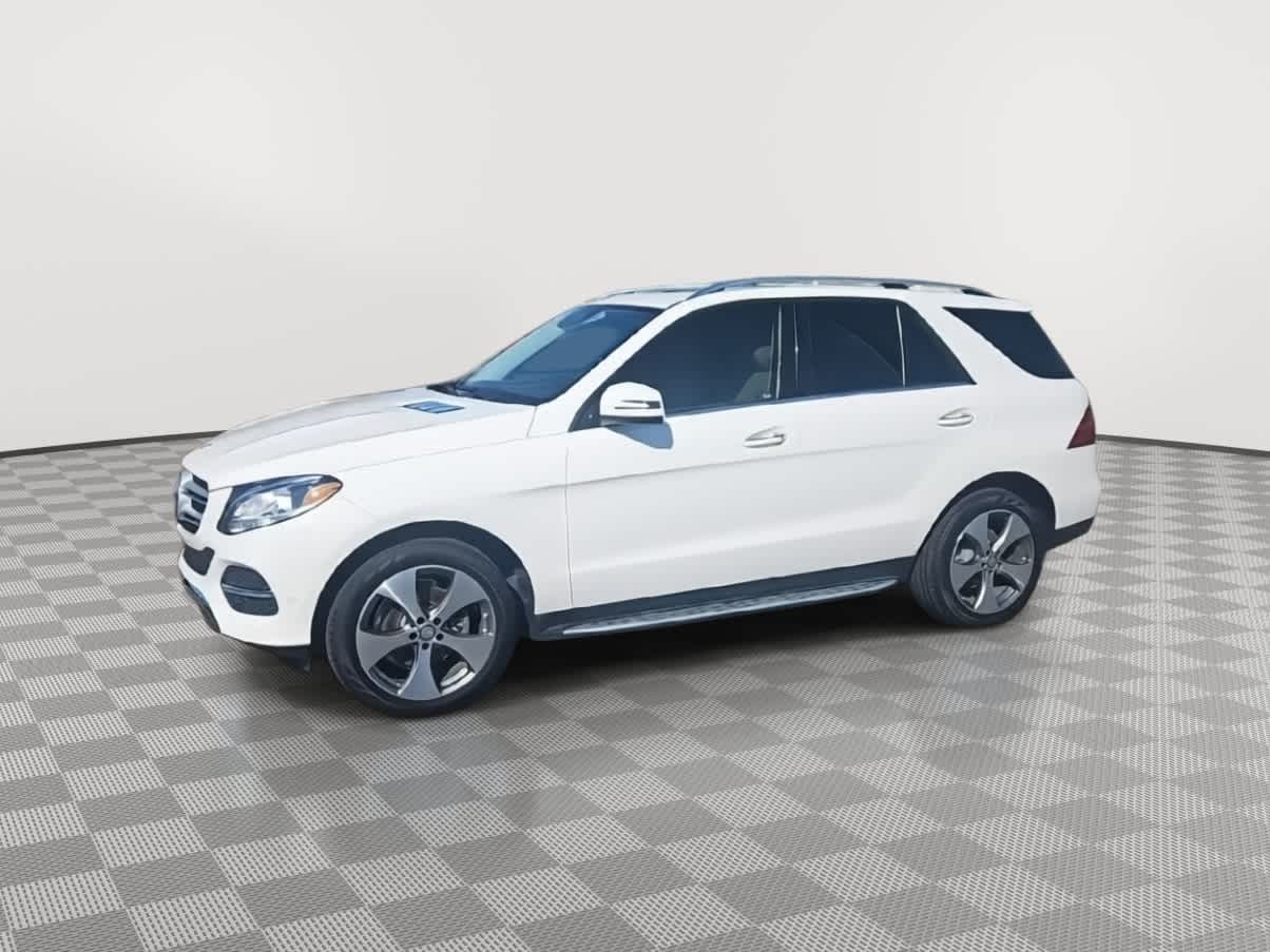 Thumbnail: 2016 Mercedes-Benz GLE - 4