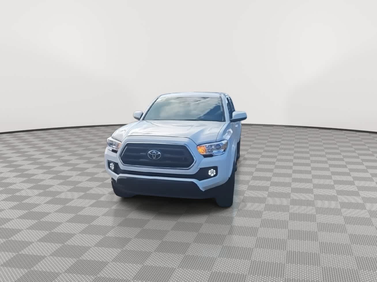 Thumbnail: 2022 Toyota Tacoma - 3
