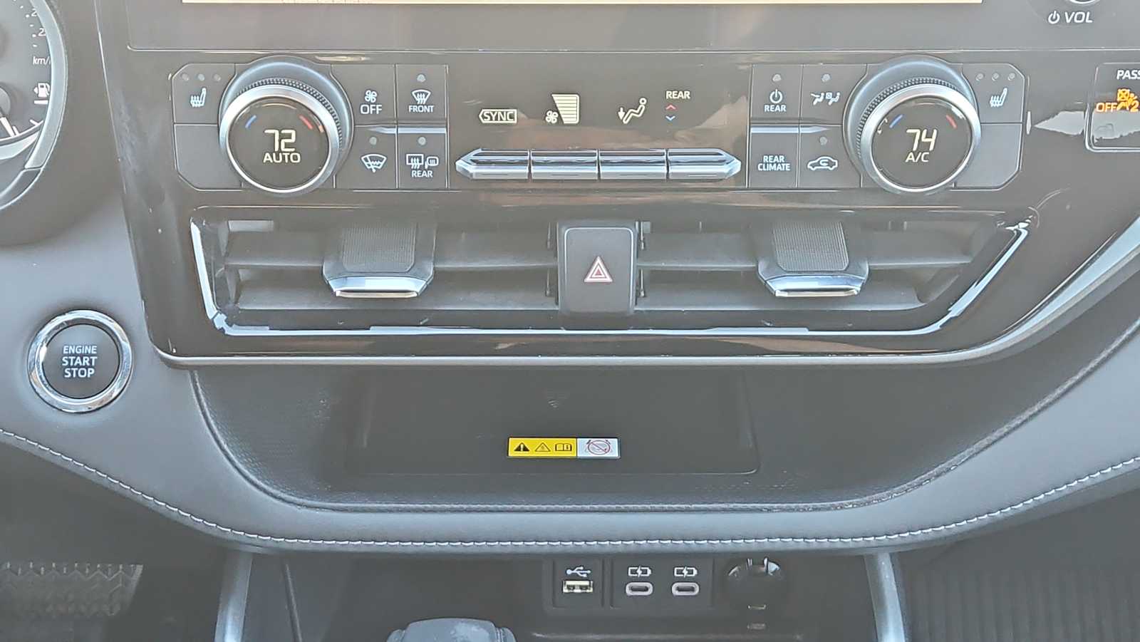 Thumbnail: 2023 Toyota Highlander - 17