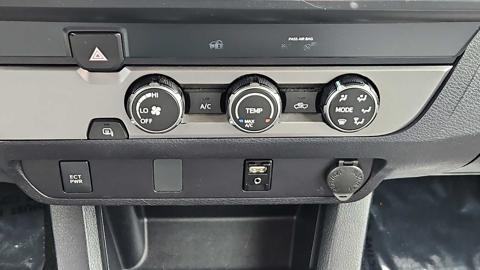 Thumbnail: 2019 Toyota Tacoma - 17