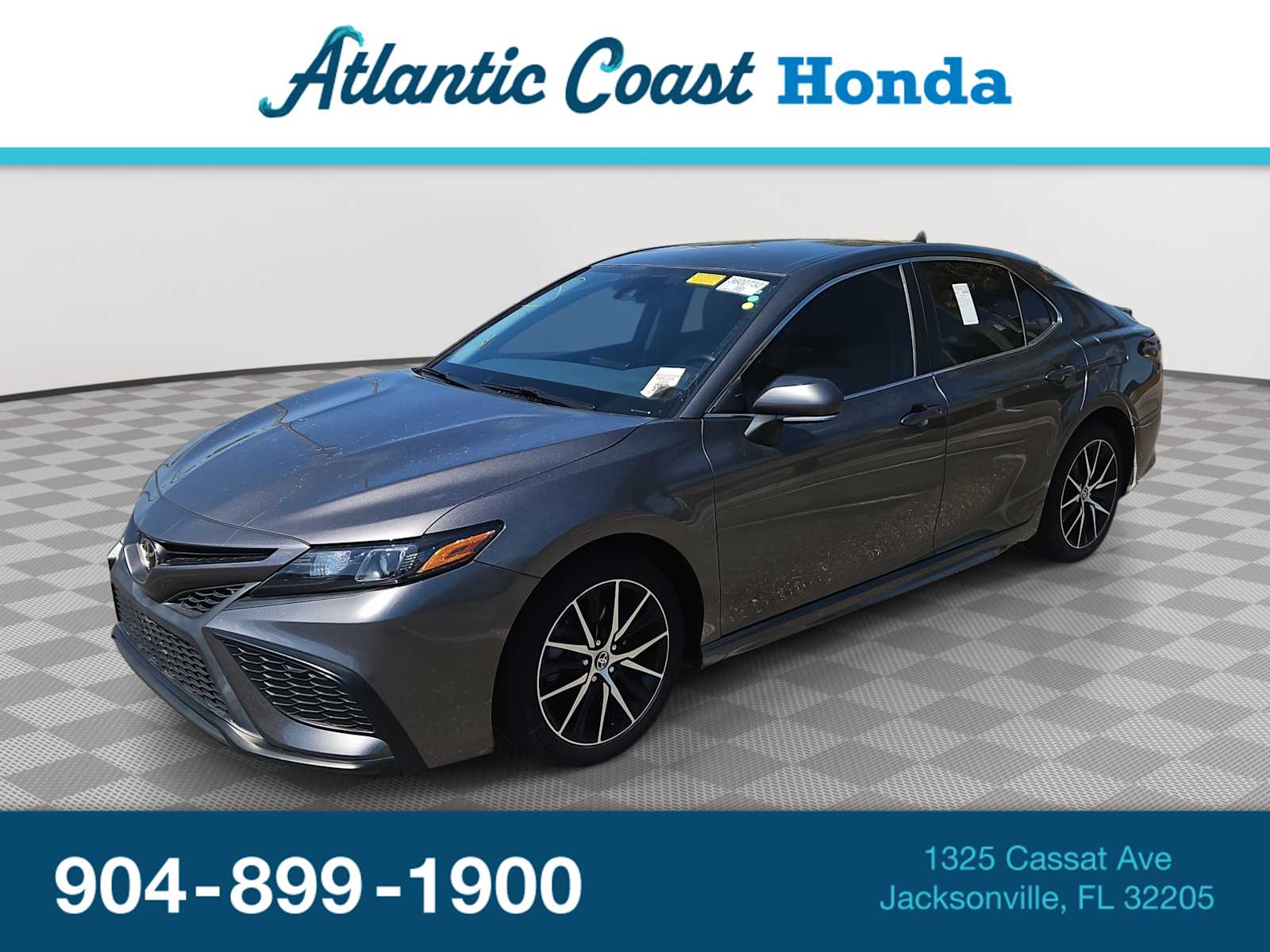 2022 Toyota Camry SE -
                  Jacksonville, FL