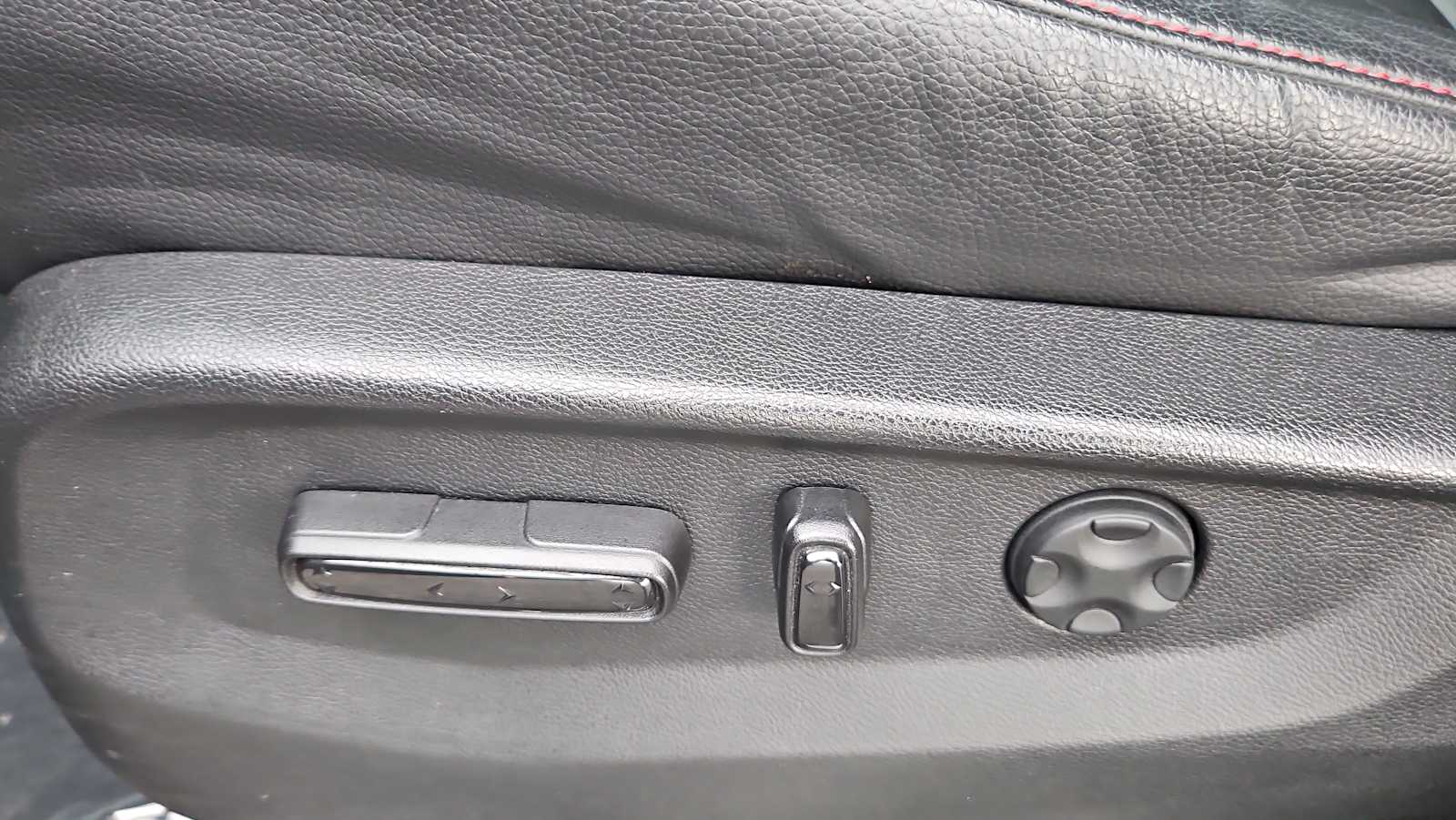 Thumbnail: 2023 Honda Odyssey - 14