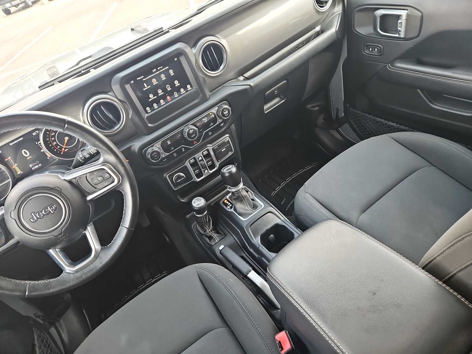 Thumbnail: 2018 Jeep Wrangler - 21