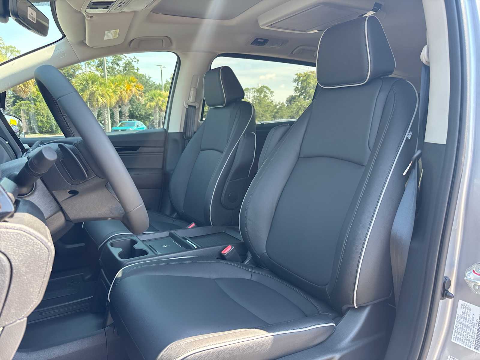 2026 Honda Odyssey Touring - Photo 12